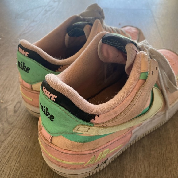 nike airforce 1s - Picture 3 of 4